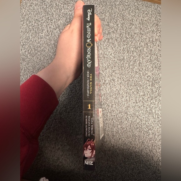 New Disney Twisted-Wonderland: The Manga - Book of Heartslabyul, Vol. 1 - Picture 5 of 5
